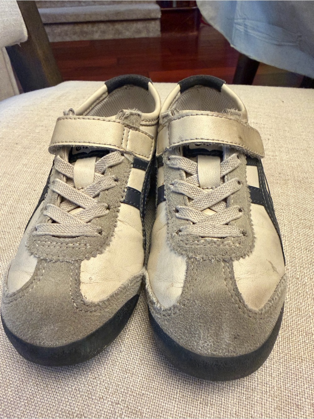 Onitsuka Tigers - Kids Beige and Gray Casual Sneakers with navy accent - Picture 4 of 9